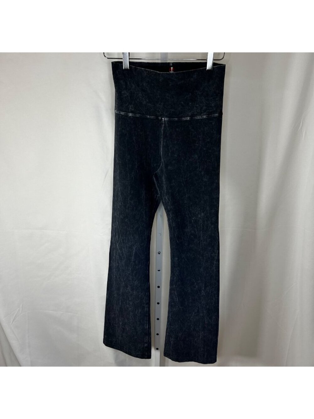 Red Tail Acid Wash Size Medium Wide Leg Yoga Leggings Retro 90’s Black